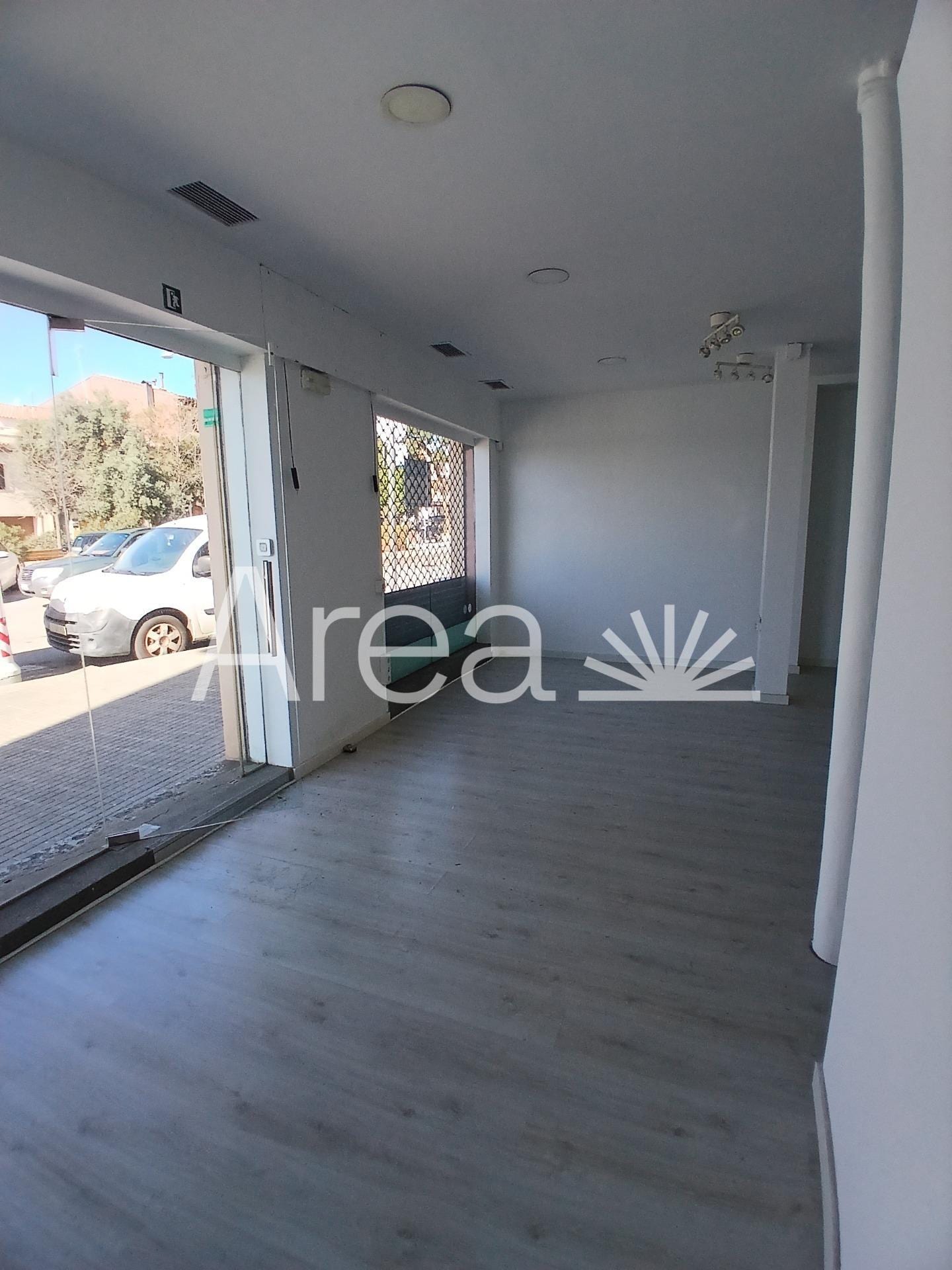 Retail in Vilassar de Mar, Barcelona to rent Interior Photo- Image 1 of 12