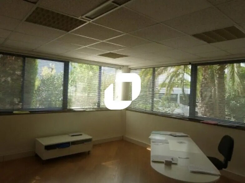 Office in Mauguio to rent - Interior Photo - Image 3 of 7