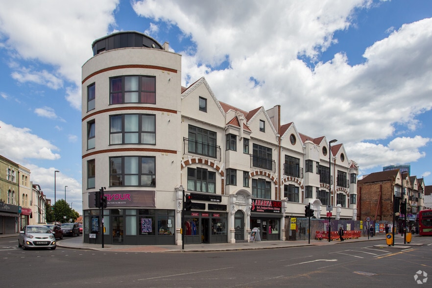 London Rd, Croydon to rent - Building Photo - Image 2 of 2