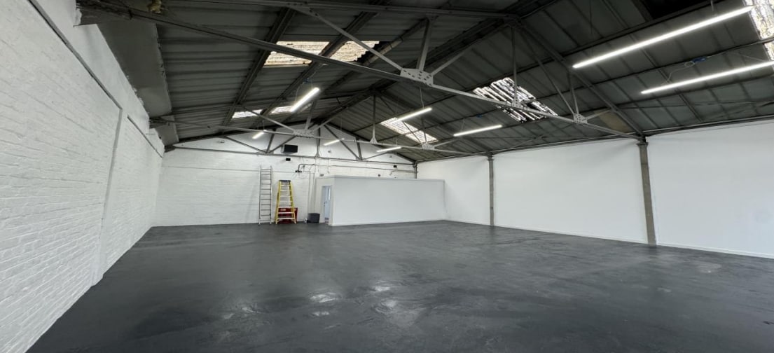 8 Erskine Sq, Glasgow to rent Interior Photo- Image 1 of 2