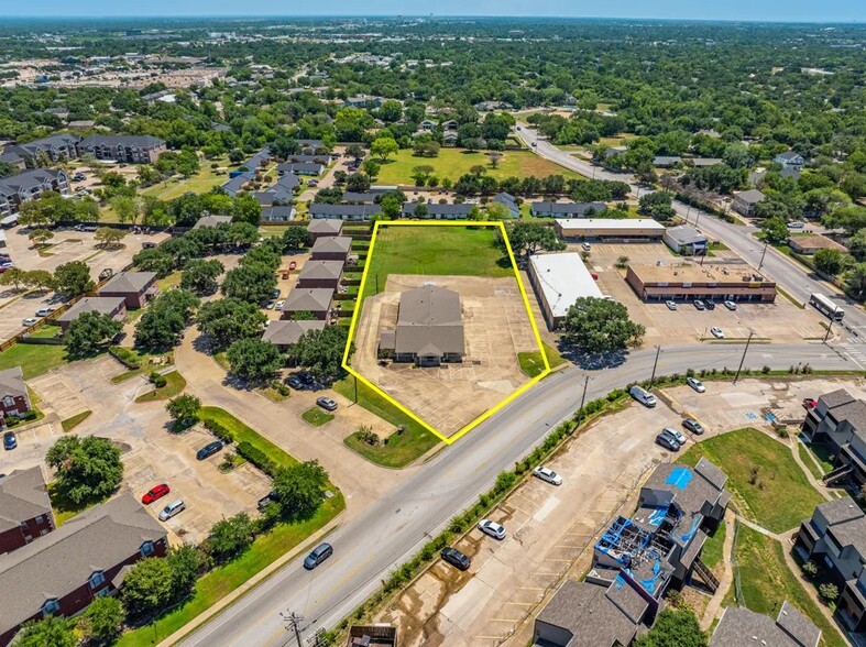 1512 Holleman Dr, College Station, TX for sale - Building Photo - Image 1 of 10