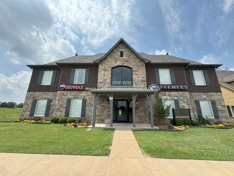 10306 N 138th East Ave, Owasso, OK for rent - Building Photo - Image 1 of 14