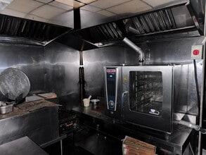 93 High St, Cradley Heath to rent Interior Photo- Image 2 of 5