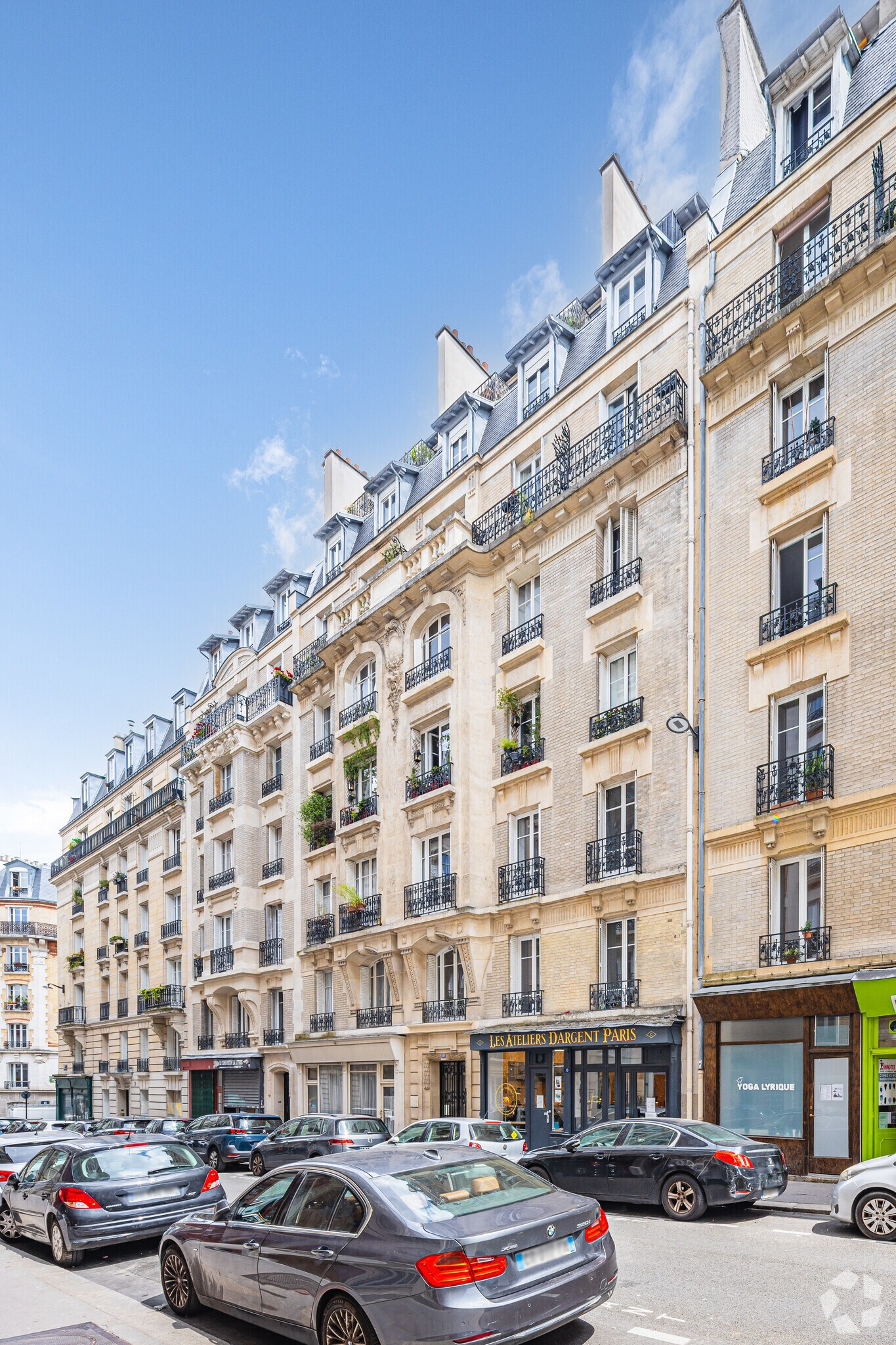 Retail in Paris to rent Primary Photo- Image 1 of 2