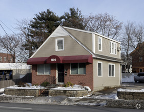 1300 Elmwood Ave, Cranston, RI for sale Primary Photo- Image 1 of 1