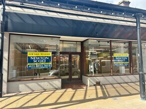 15-17 Market St, Eastleigh to rent Building Photo- Image 1 of 4