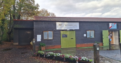 Horsham Rd, Ockley to rent Building Photo- Image 2 of 7