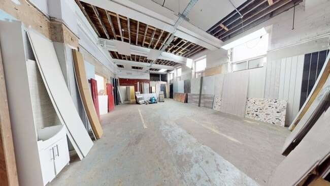More details for 25 Laisterdyke, Bradford - Retail, Light Industrial to Rent