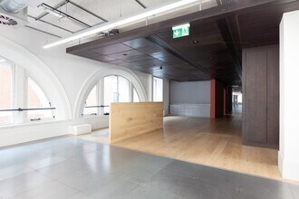 162 Oxford St, London to rent Interior Photo- Image 1 of 5