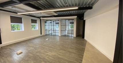 11 Station Rd, Wilmslow to rent Interior Photo- Image 2 of 3