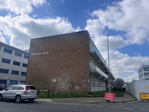 Conway St, Hove to rent Building Photo- Image 1 of 1