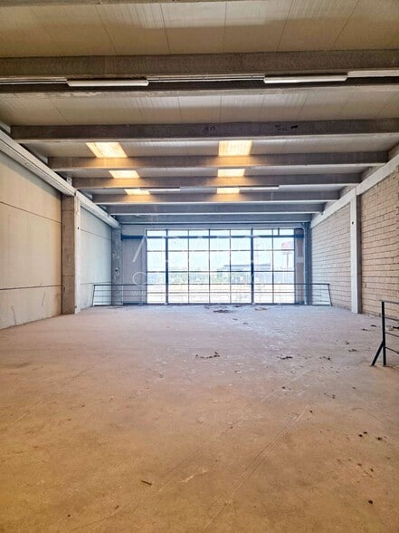 Industrial in Alcalá de Henares, Madrid to rent - Interior Photo - Image 2 of 3