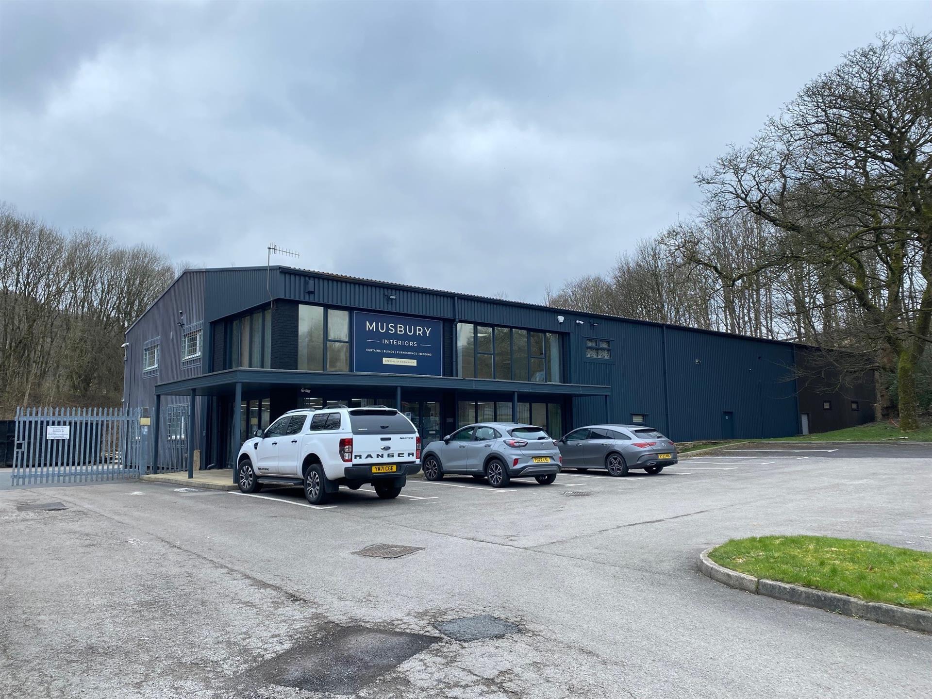 175 Grane Rd, Rossendale for sale Primary Photo- Image 1 of 1