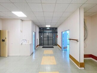 More details for 156 Rue Moncey, Lyon - Retail to Rent