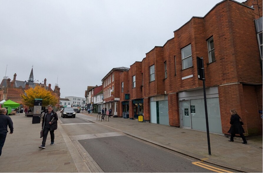 19-21 Market Pl, Wokingham for rent - Building Photo - Image 2 of 2