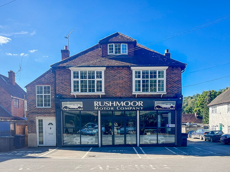 Tilford Rd, Farnham for sale - Primary Photo - Image 1 of 4