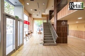 Retail in Madrid, Madrid to rent Interior Photo- Image 2 of 7