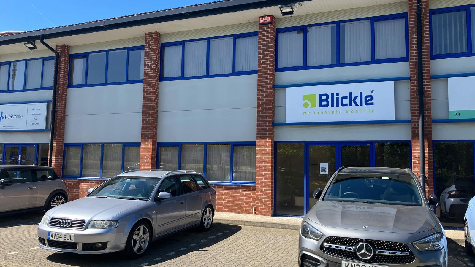 26-30 Vincent Av, Milton Keynes to rent Building Photo- Image 1 of 3