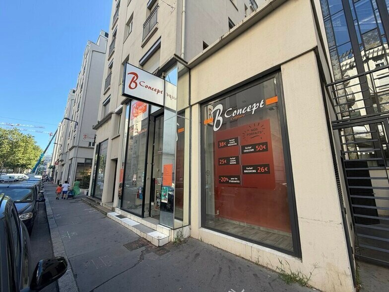 27 Rue Michel Servet, Villeurbanne to rent - Building Photo - Image 2 of 16