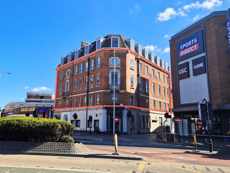 105-107 Ferensway, Hull to rent - Building Photo - Image 3 of 15