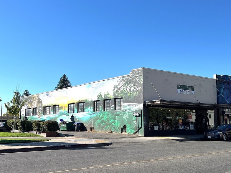 748 Washington St, Red Bluff, CA for sale - Building Photo - Image 2 of 5