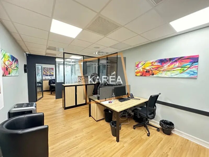 Office in Serris for sale Interior Photo- Image 1 of 16