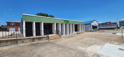 2235 E 6th St, Tulsa, OK for rent Building Photo- Image 1 of 8