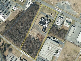 More details for 833 N Green St, Morganton, NC - Industrial for Sale