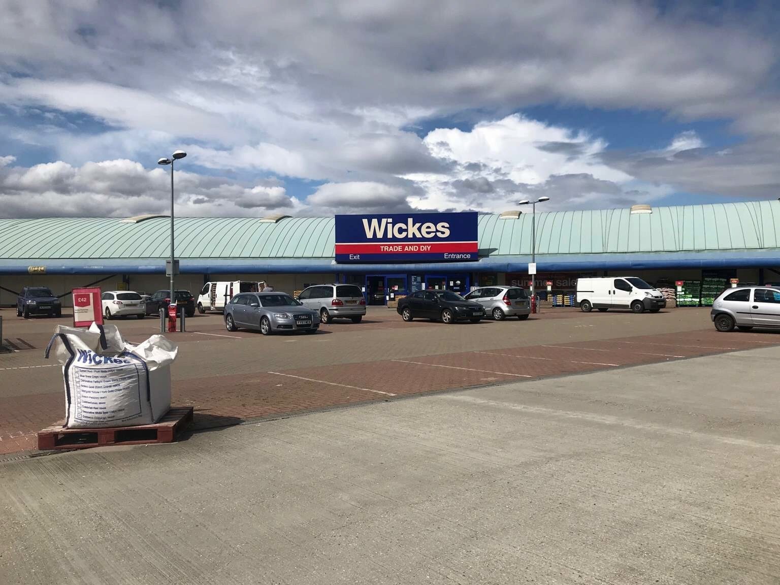 5 Century Dr, Braintree for sale Primary Photo- Image 1 of 1