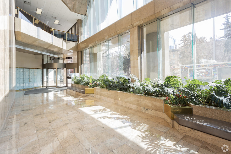 800 5th Ave SW, Calgary, AB for rent - Lobby - Image 3 of 8