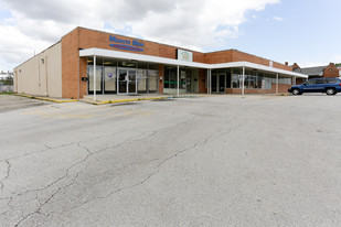 Wapakoneta Plaza - Commercial Property