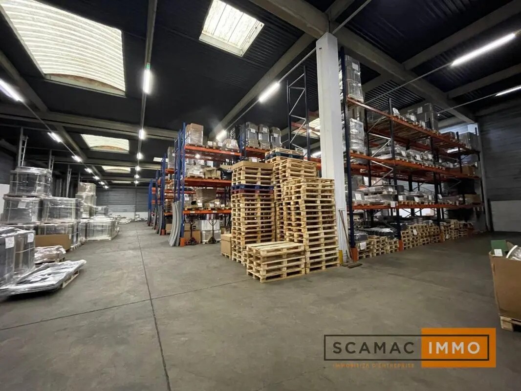 Office in Wissous to rent Building Photo- Image 1 of 7