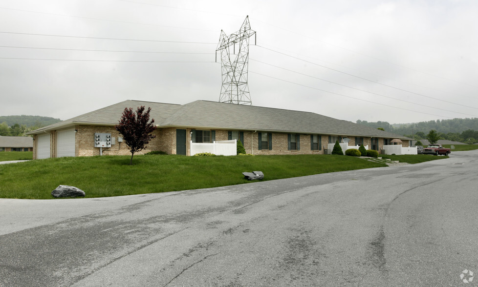 619 Old Quaker Rd, Lewisberry, PA for sale - Primary Photo - Image 1 of 1