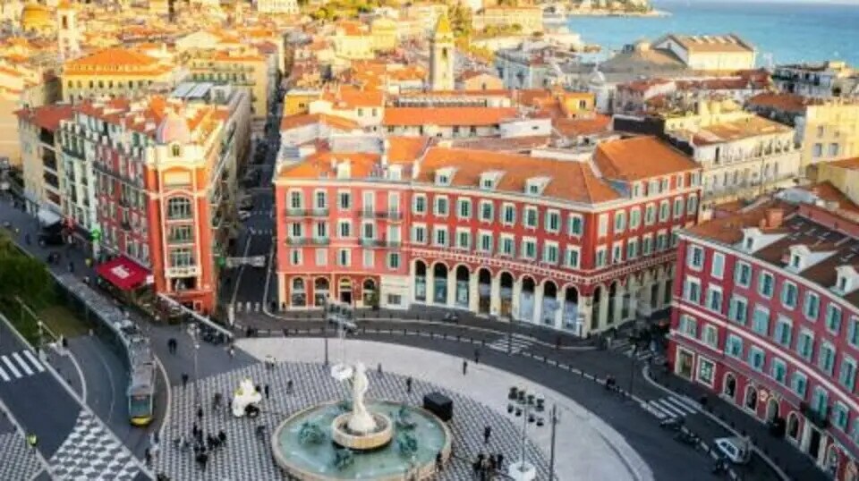 Retail in Nice for sale Aerial- Image 1 of 4