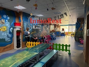 Retail in Madrid, Madrid to rent Interior Photo- Image 1 of 7