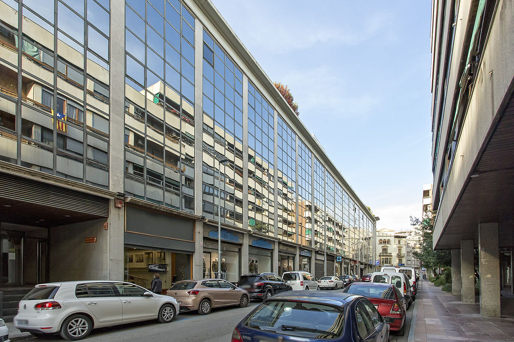Office in Manresa, Barcelona for sale Building Photo- Image 1 of 3