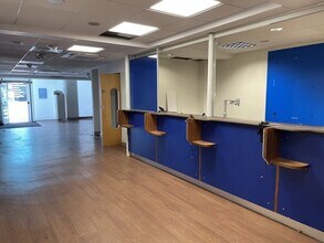 88 High St, Midsomer Norton to rent Interior Photo- Image 1 of 2