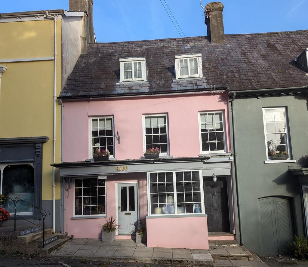 6 King St, Llandeilo for sale Building Photo- Image 1 of 10