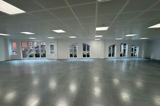 7 Down St, London for rent Interior Photo- Image 1 of 7