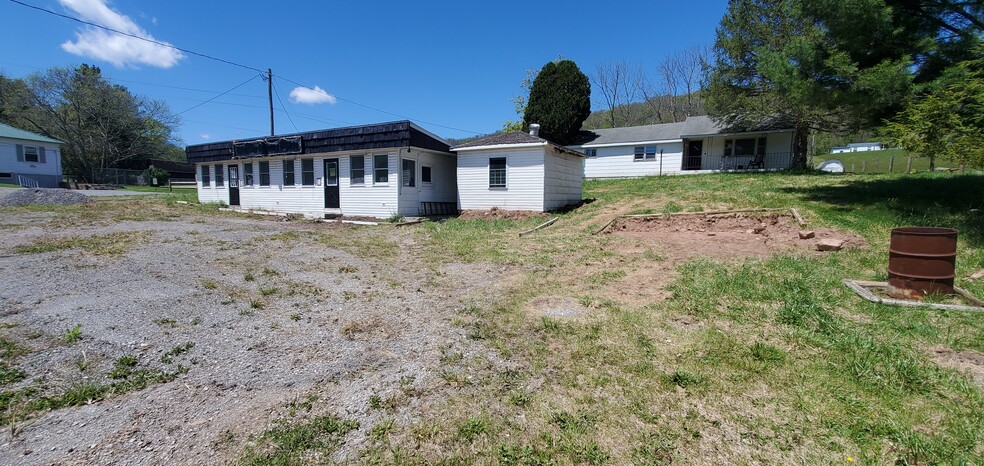 16877 Seneca Trl, Marlinton, WV for sale - Primary Photo - Image 1 of 1