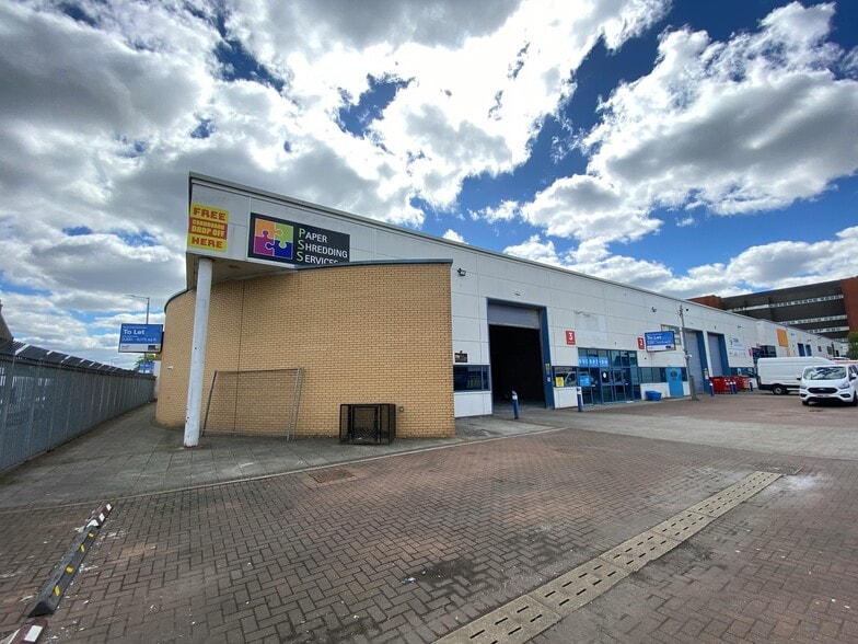 Wellfield Ct, Glasgow to rent - Building Photo - Image 3 of 31