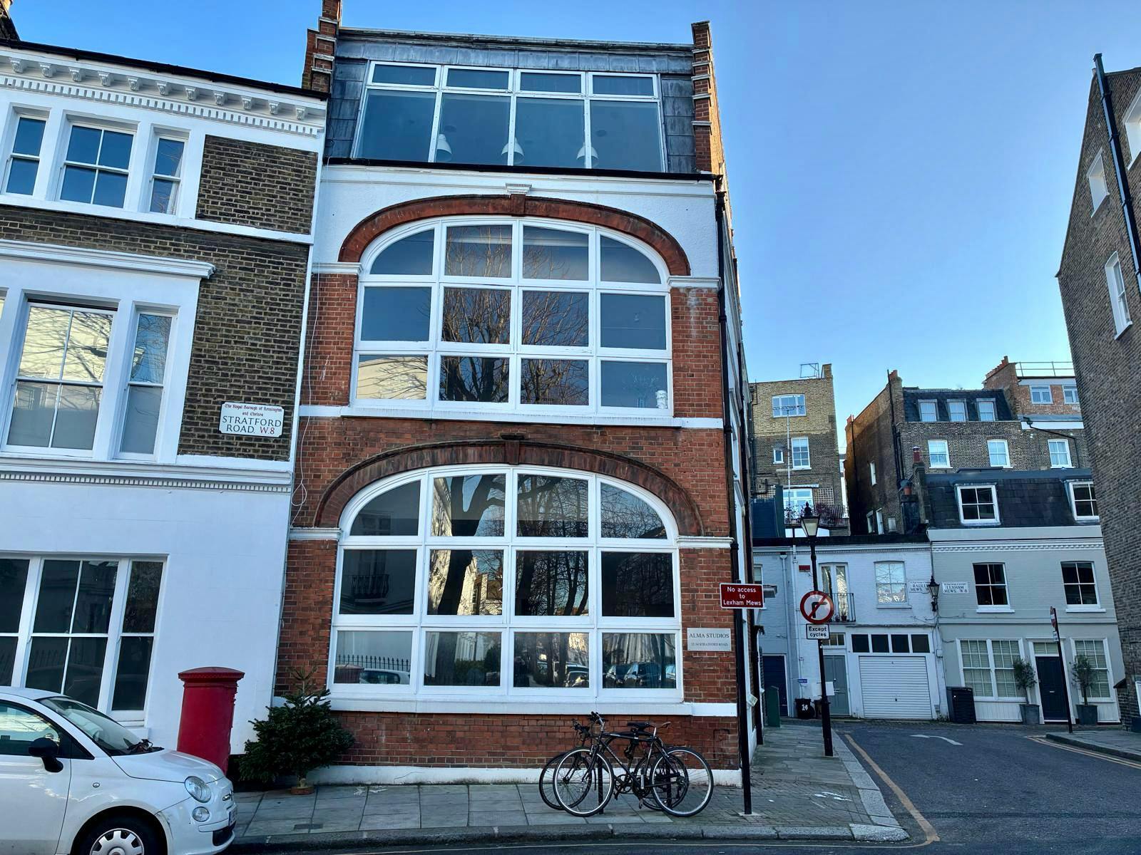 32 Stratford Rd, London to rent Building Photo- Image 1 of 12