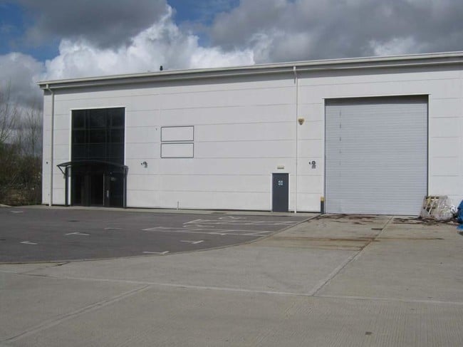 More details for Honeycrock Ln, Redhill - Industrial to Rent
