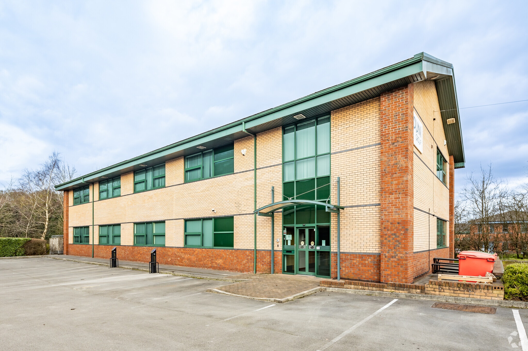 Chester Rd, Runcorn to rent Primary Photo- Image 1 of 6