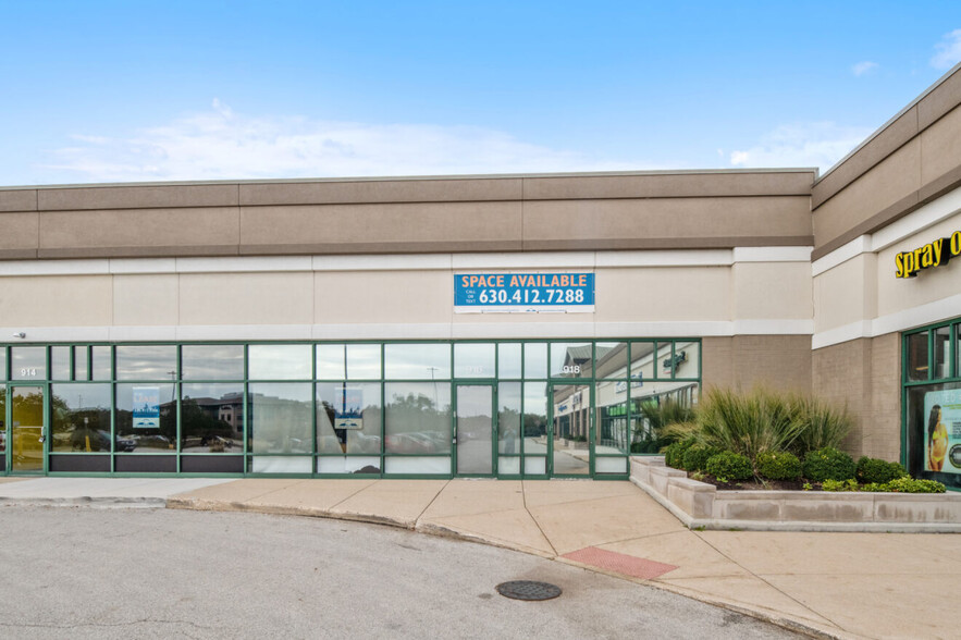 840-944 Roosevelt Rd, Glen Ellyn, IL for rent - Building Photo - Image 3 of 7