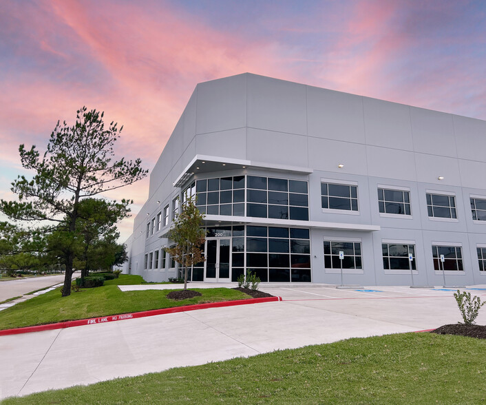 10000 W Sam Houston Pky N, Houston, TX for rent - Building Photo - Image 1 of 5