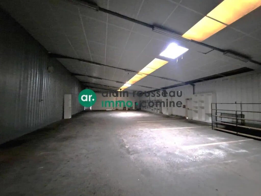 Location Local d'activités 490 m² - Photo 1