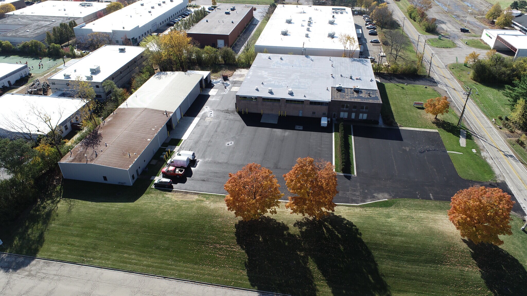 28041 N Bradley Rd, Lake Forest, IL to rent Building Photo- Image 1 of 20