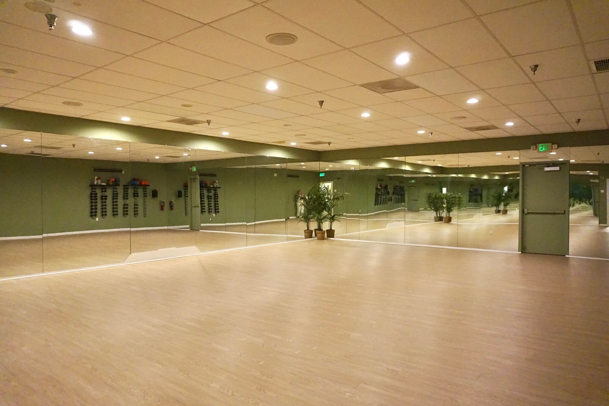 16330-16450 Pacific Coast Hwy, Huntington Beach, CA to rent Building Photo- Image 1 of 8