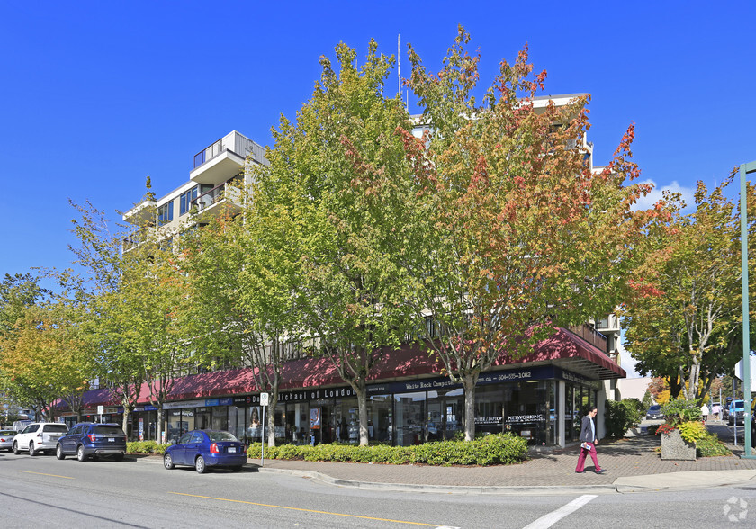 15223-15245 Russell Ave, White Rock, BC for sale - Building Photo - Image 3 of 4